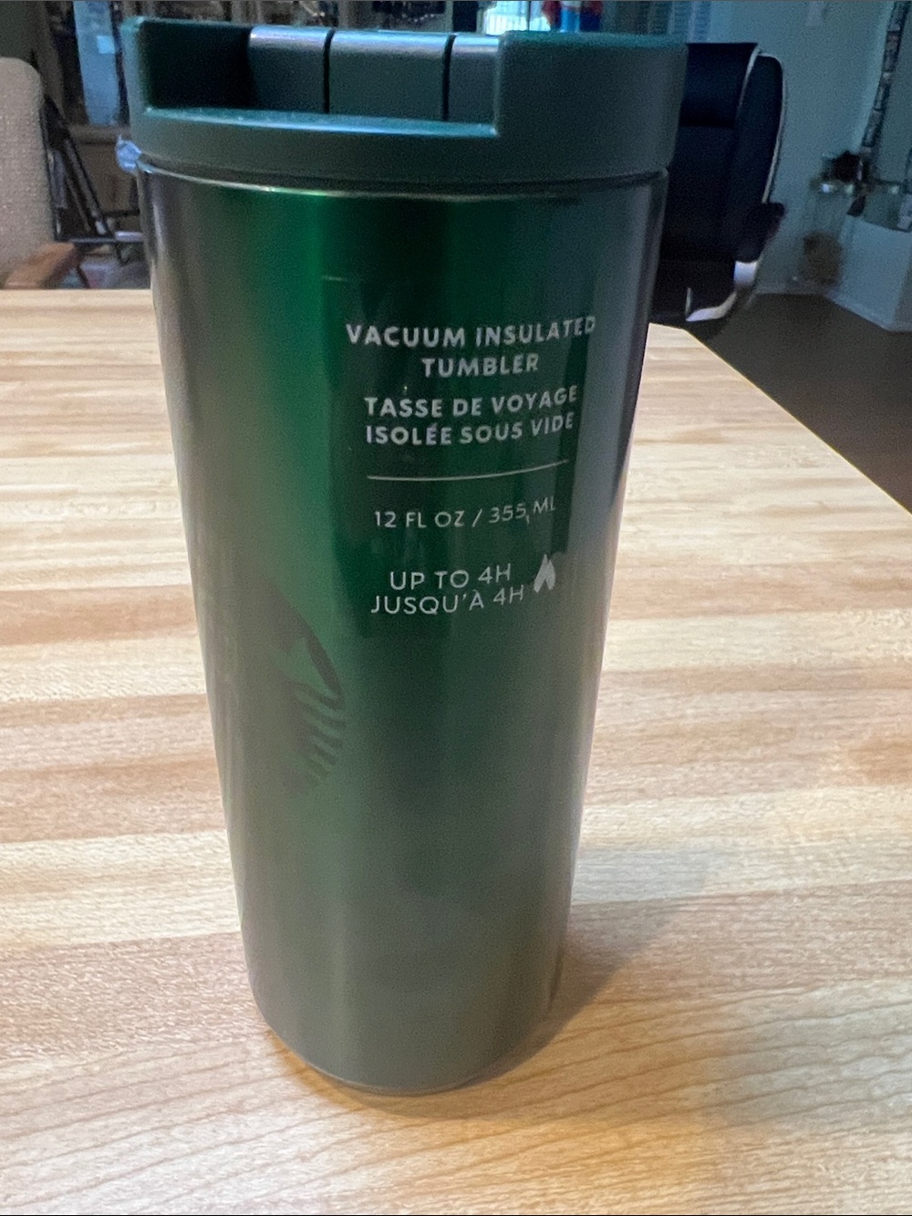 #3407**Vacuum Insulated Tumbler - Green